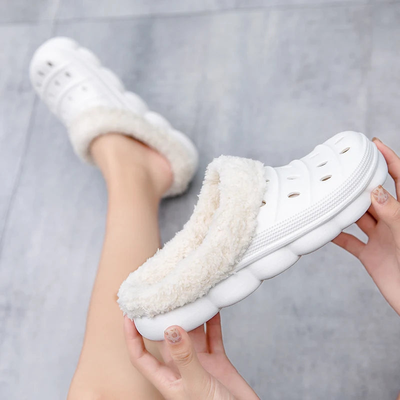 Soliano Fuzzy Slippers